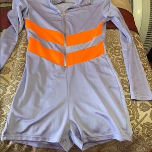 Track star short suit